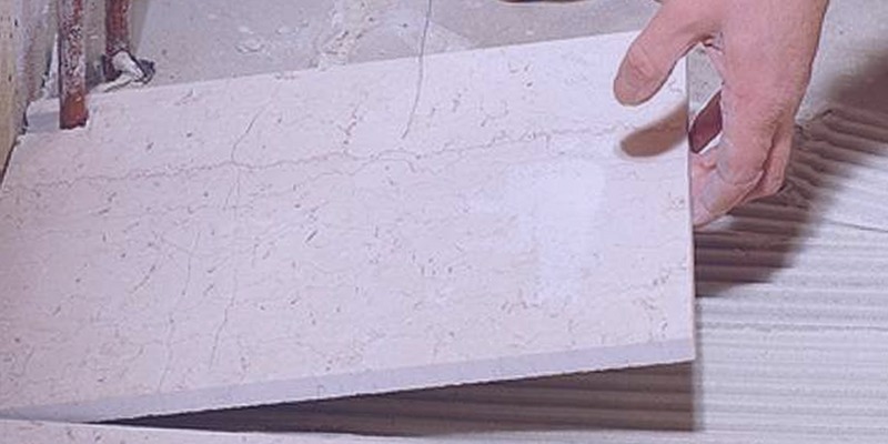 Revestimientos en mármol de Valencia que envuelven los espacios con armonía